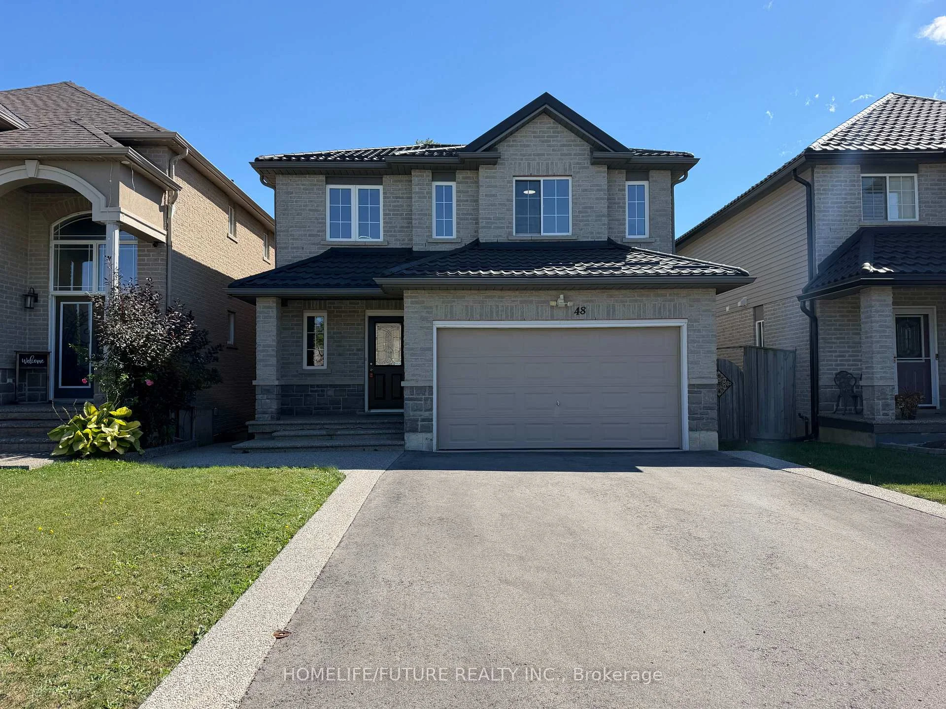 Photo 3 of 48 Avatar Place, Hamilton, Mount Hope — HOMEH