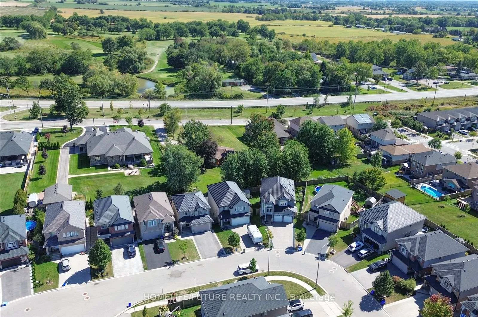 Photo 13 of 48 Avatar Place, Hamilton, Mount Hope — HOMEH