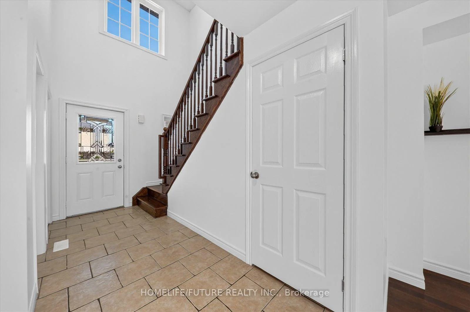 Photo 25 of 48 Avatar Place, Hamilton, Mount Hope — HOMEH