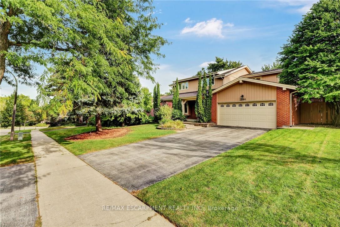 Photo of 2284 Mansfield Drive