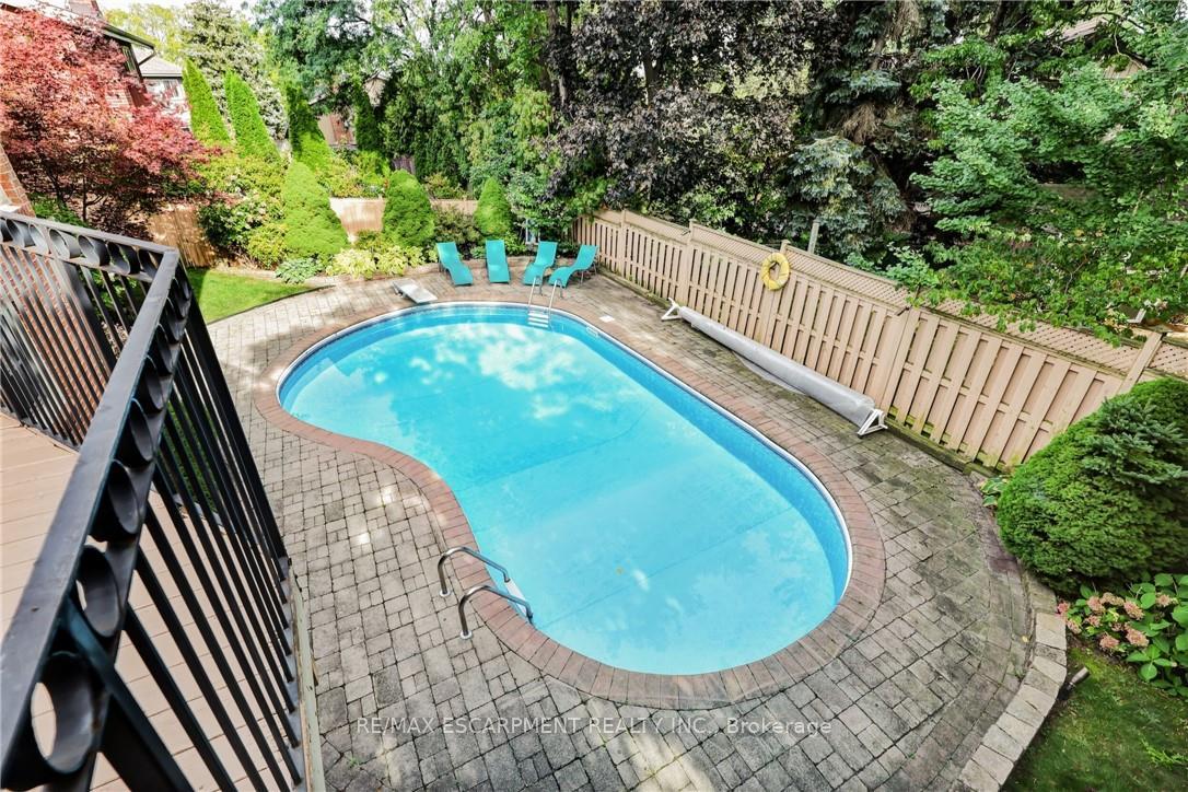 Photo 45 of 2284 Mansfield Drive, Burlington, Tyandaga — HOMEH
