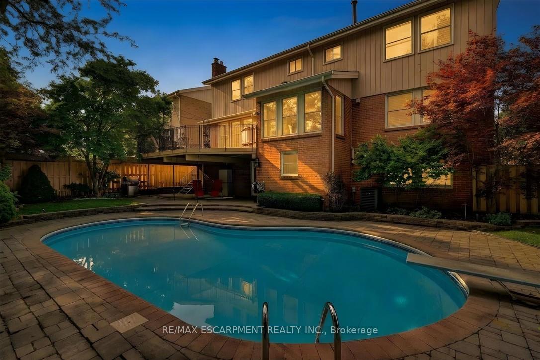 Photo 48 of 2284 Mansfield Drive, Burlington, Tyandaga — HOMEH