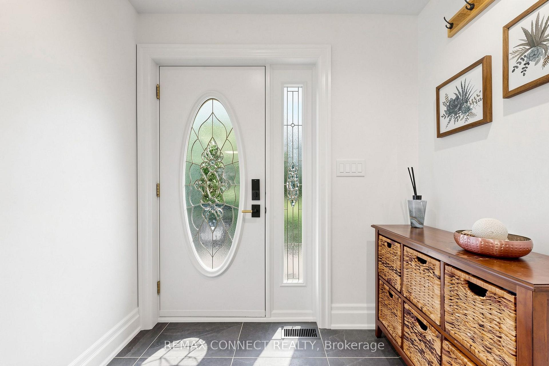 Photo 3 of 10 Catalina Drive, Scarborough, Scarborough Village — HOMEH