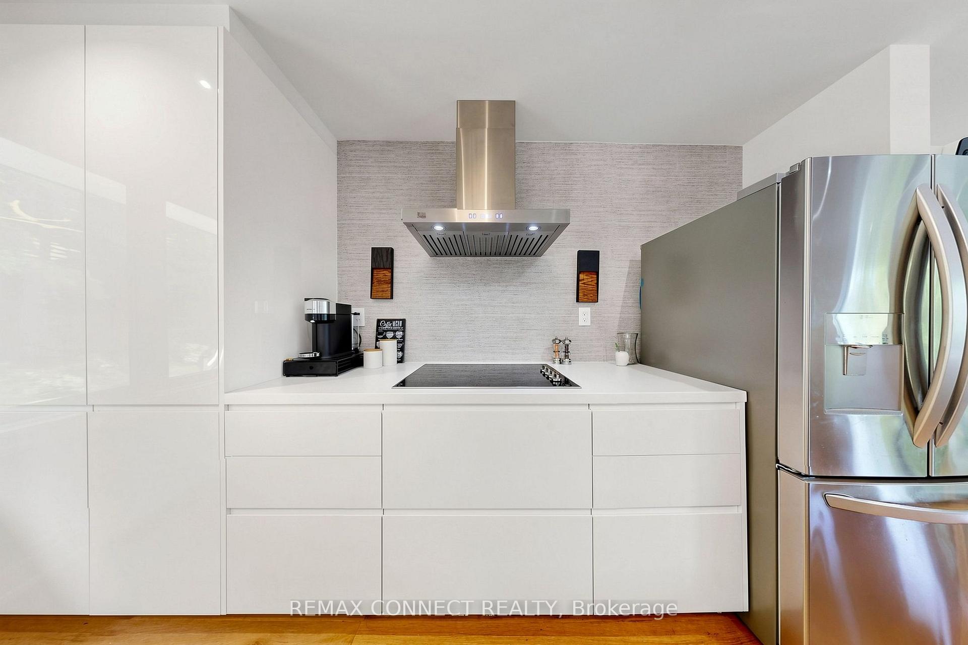 Photo 11 of 10 Catalina Drive, Scarborough, Scarborough Village — HOMEH