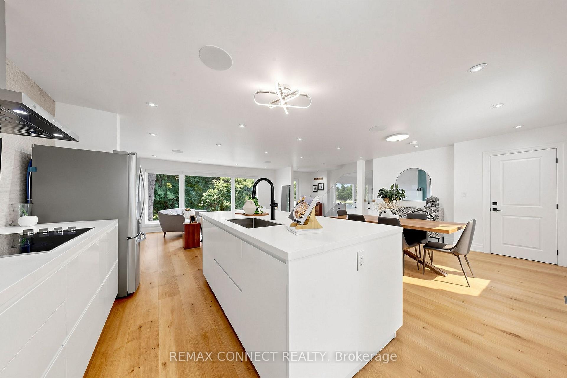 Photo 12 of 10 Catalina Drive, Scarborough, Scarborough Village — HOMEH