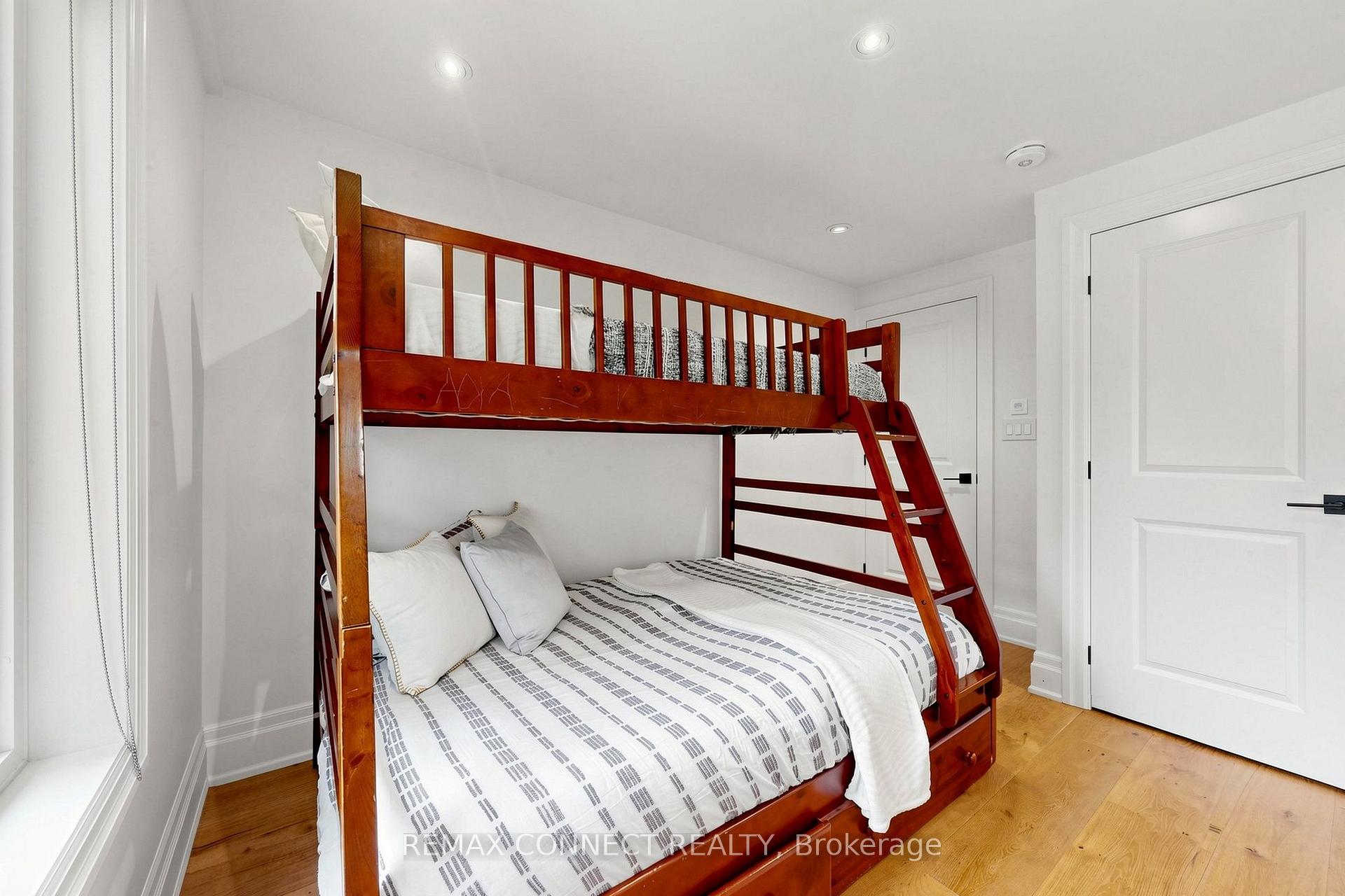 Photo 22 of 10 Catalina Drive, Scarborough, Scarborough Village — HOMEH