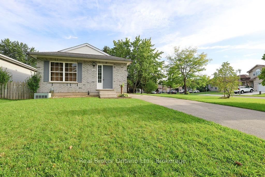 Photo 3 of 342 Fleming Drive, London, East D — HOMEH