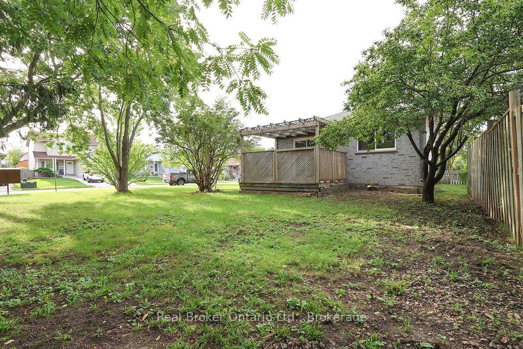 Photo 4 of 342 Fleming Drive, London, East D — HOMEH