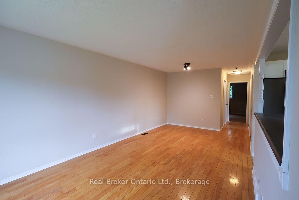 Photo 9 of 342 Fleming Drive, London, East D — HOMEH