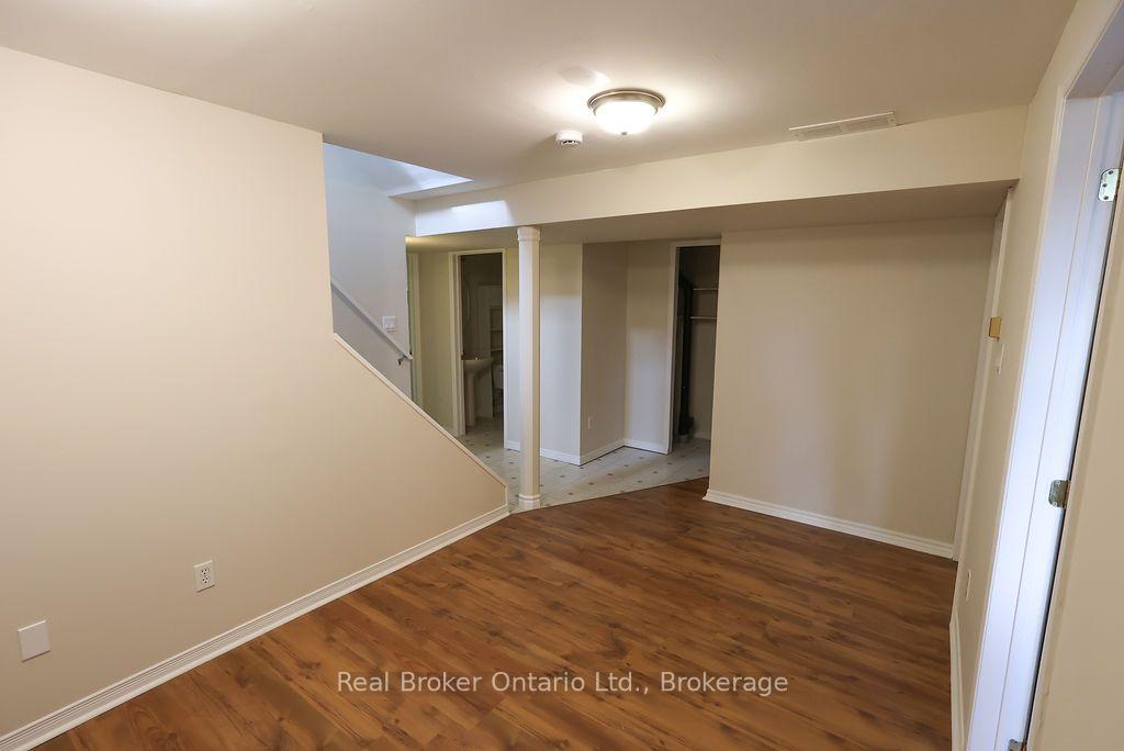 Photo 33 of 342 Fleming Drive, London, East D — HOMEH