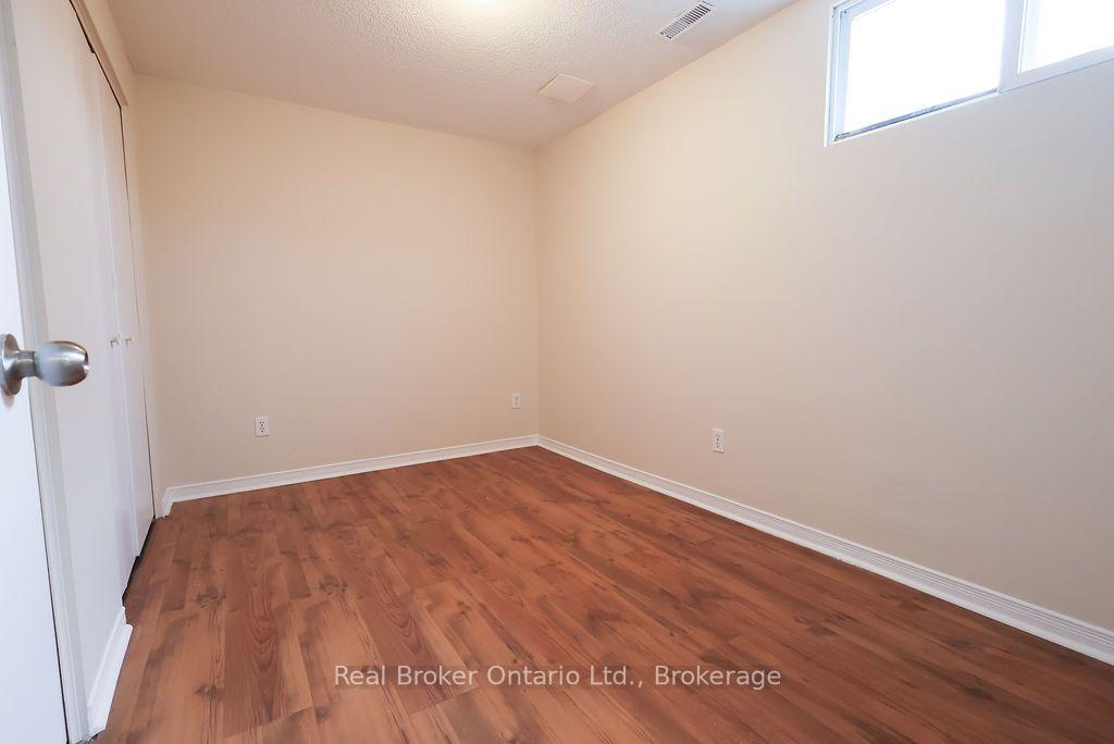 Photo 44 of 342 Fleming Drive, London, East D — HOMEH