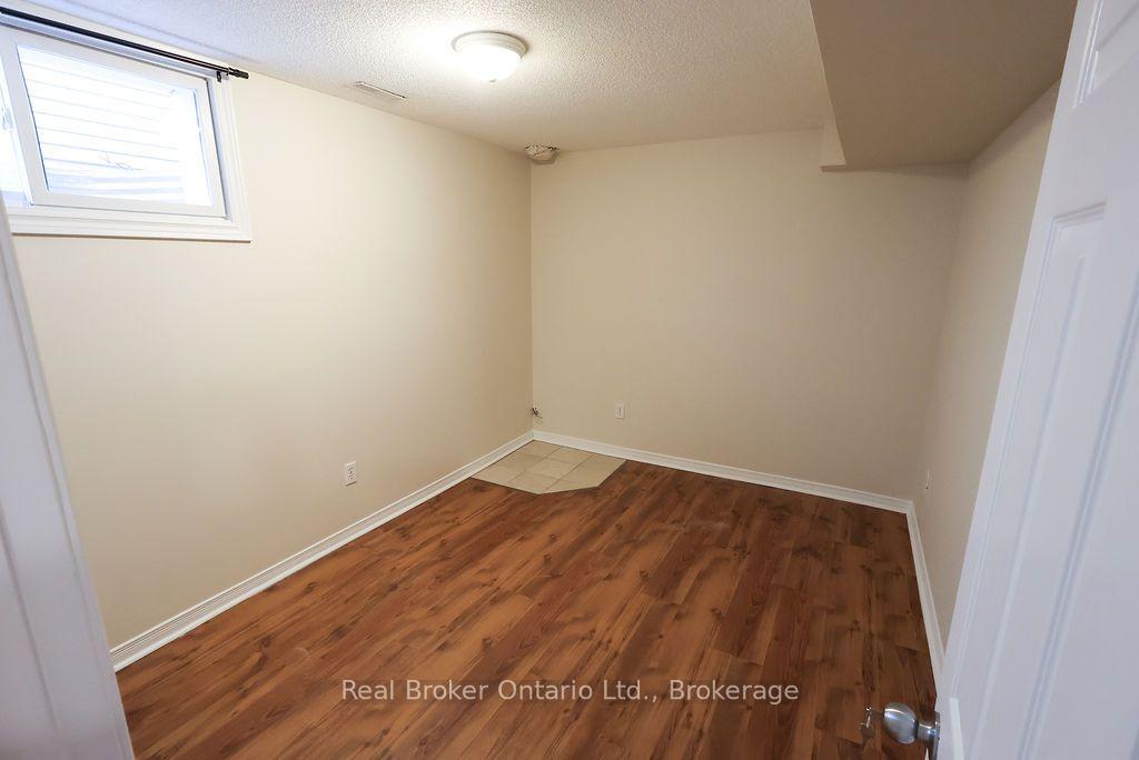 Photo 46 of 342 Fleming Drive, London, East D — HOMEH