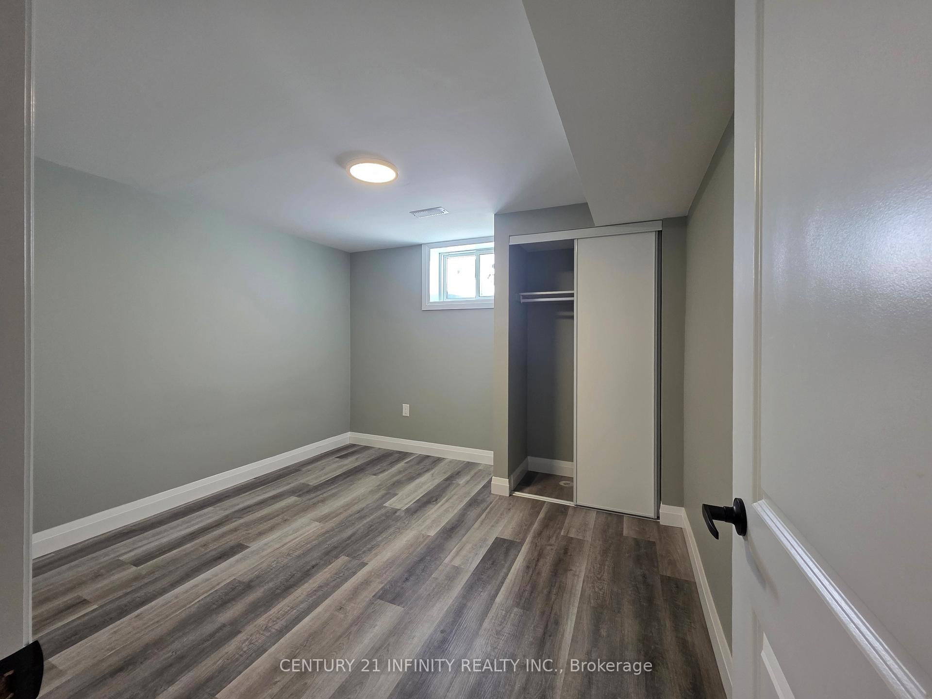 Photo 7 of Unit 2, 109 Purdy Crescent, Hamilton, Greeningdon — HOMEH