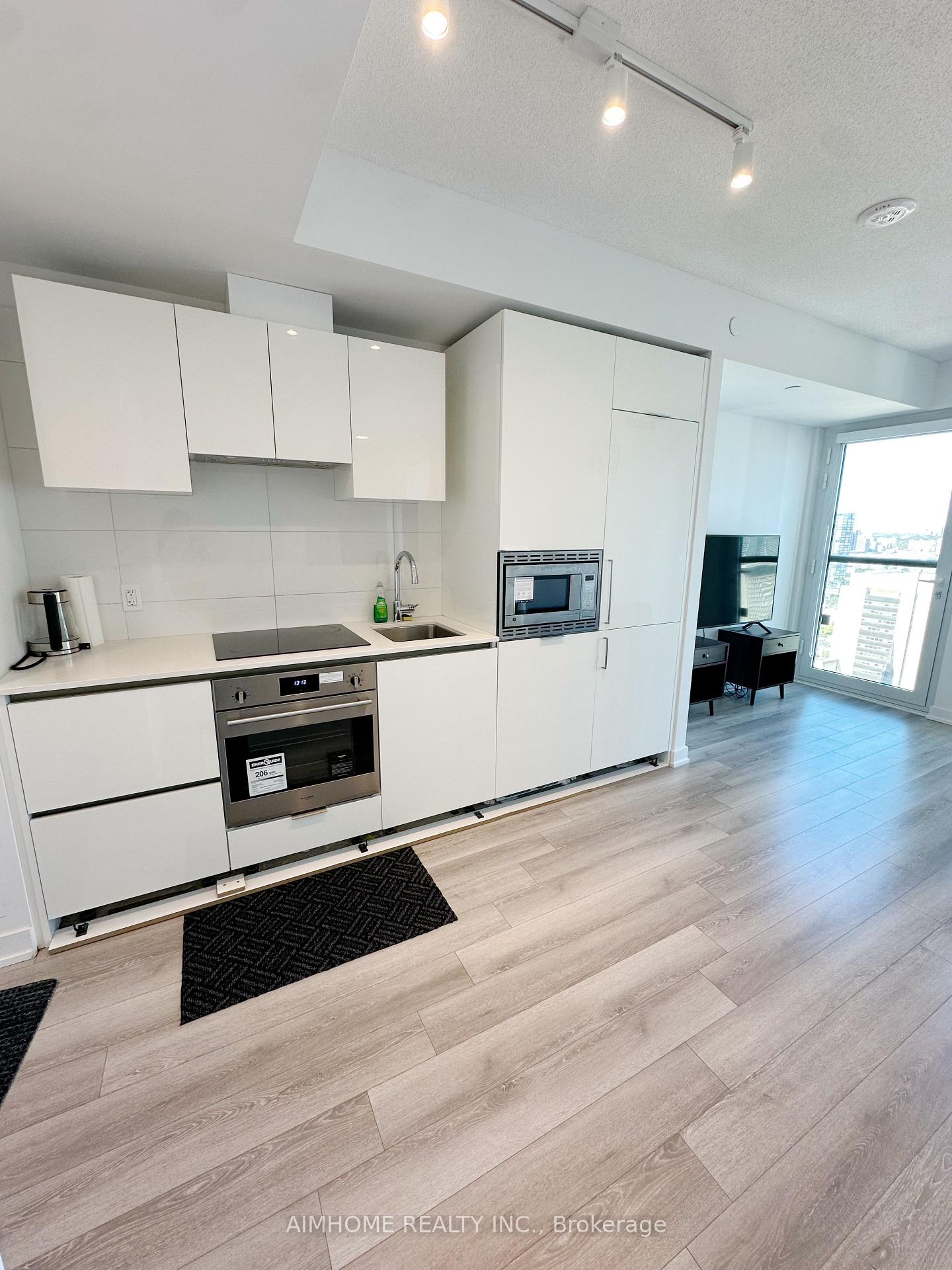 Photo 4 of Unit 2802, 238 Simcoe St Street, Toronto, Kensington-Chinatown — HOMEH