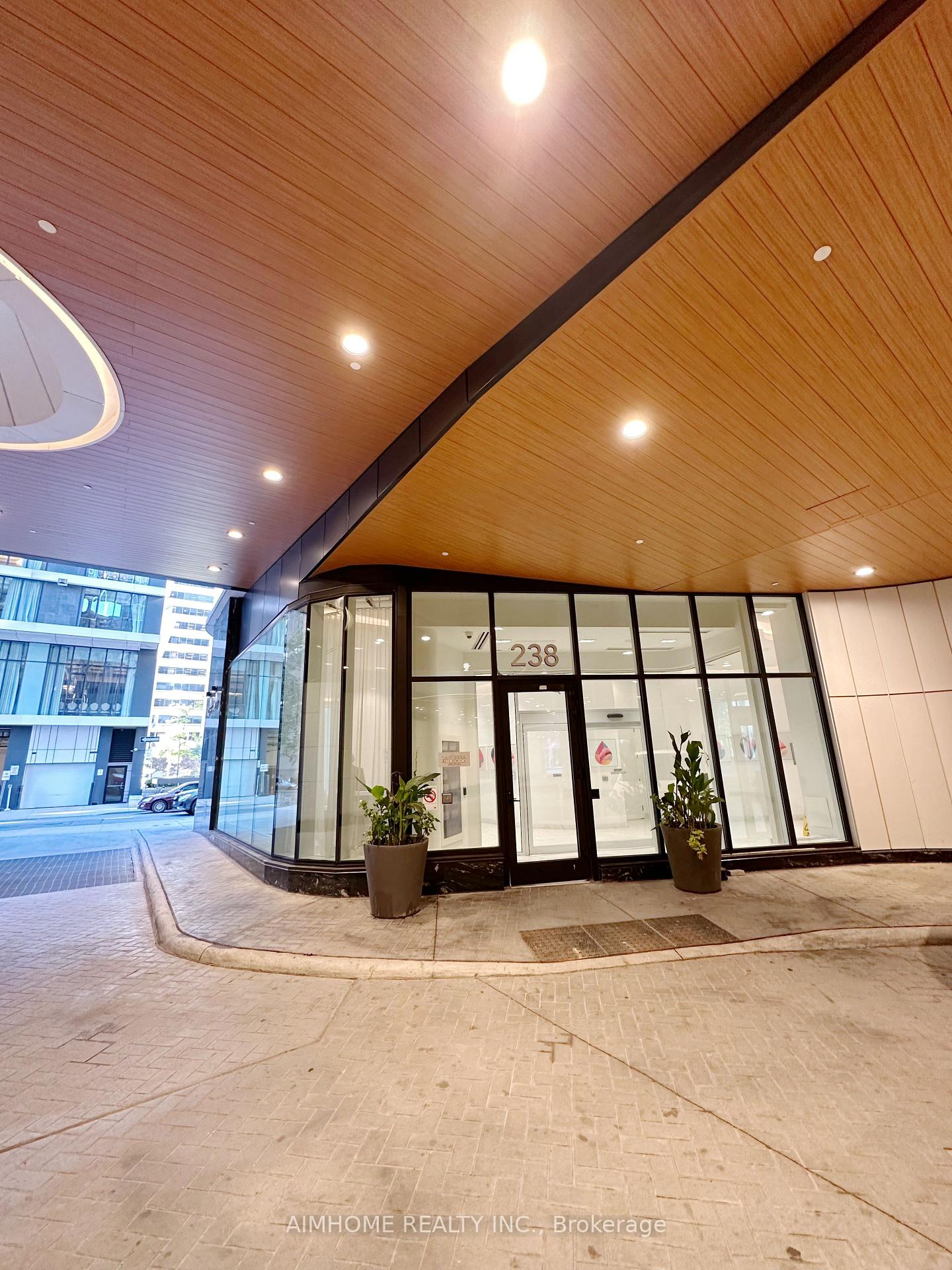 Photo 11 of Unit 2802, 238 Simcoe St Street, Toronto, Kensington-Chinatown — HOMEH