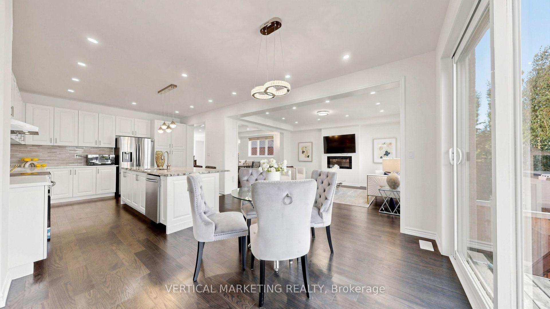 Photo 18 of 286 Valermo Drive, Etobicoke, Alderwood — HOMEH