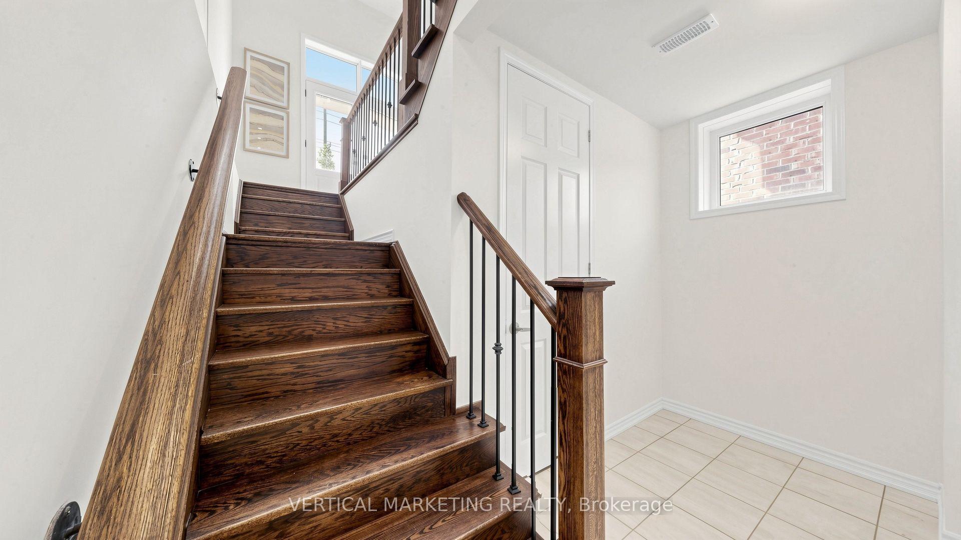 Photo 39 of 286 Valermo Drive, Etobicoke, Alderwood — HOMEH