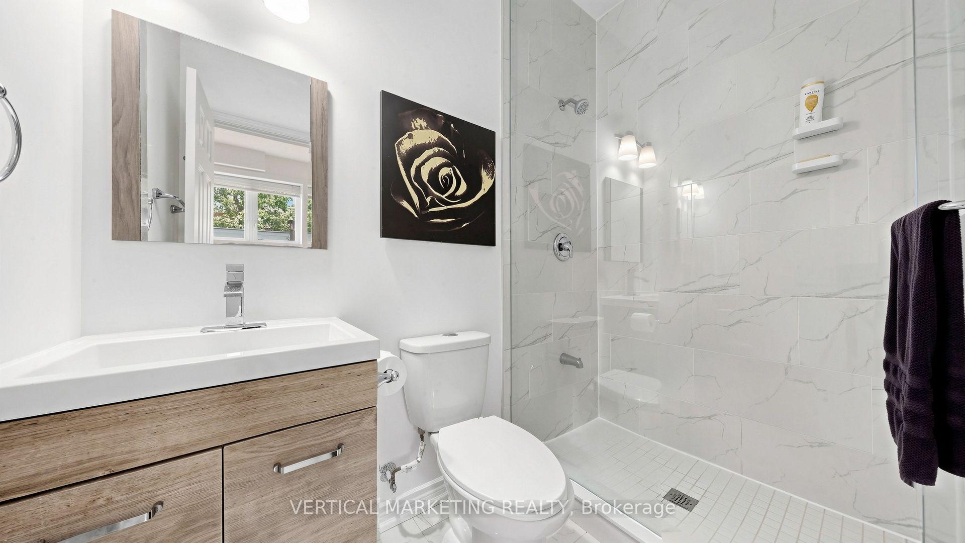 Photo 42 of 286 Valermo Drive, Etobicoke, Alderwood — HOMEH