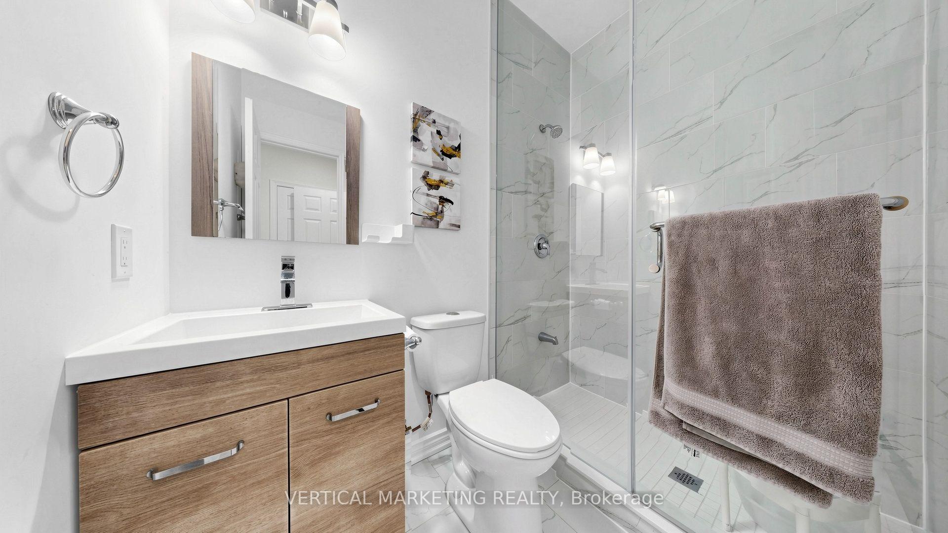 Photo 43 of 286 Valermo Drive, Etobicoke, Alderwood — HOMEH