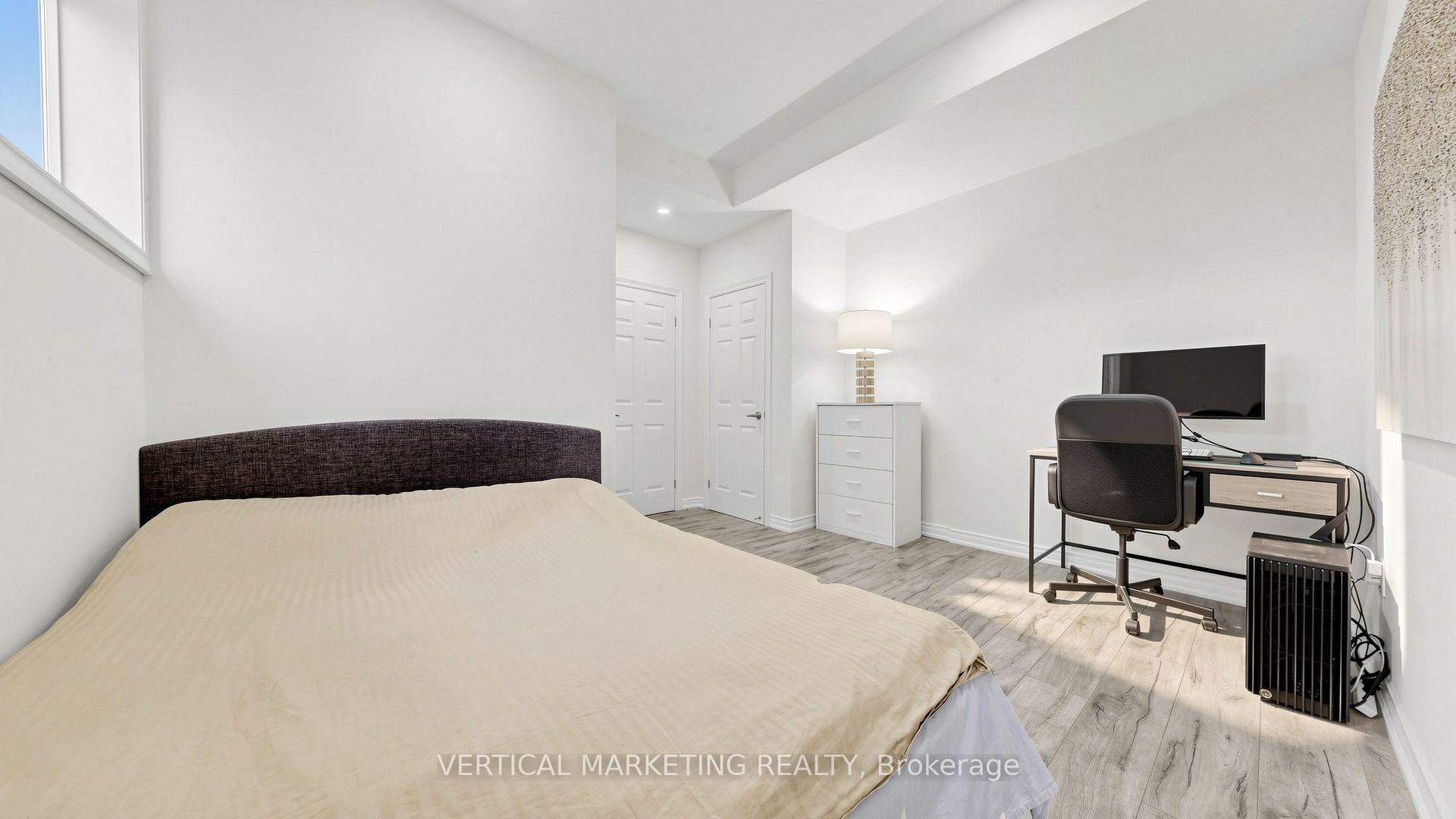 Photo 44 of 286 Valermo Drive, Etobicoke, Alderwood — HOMEH