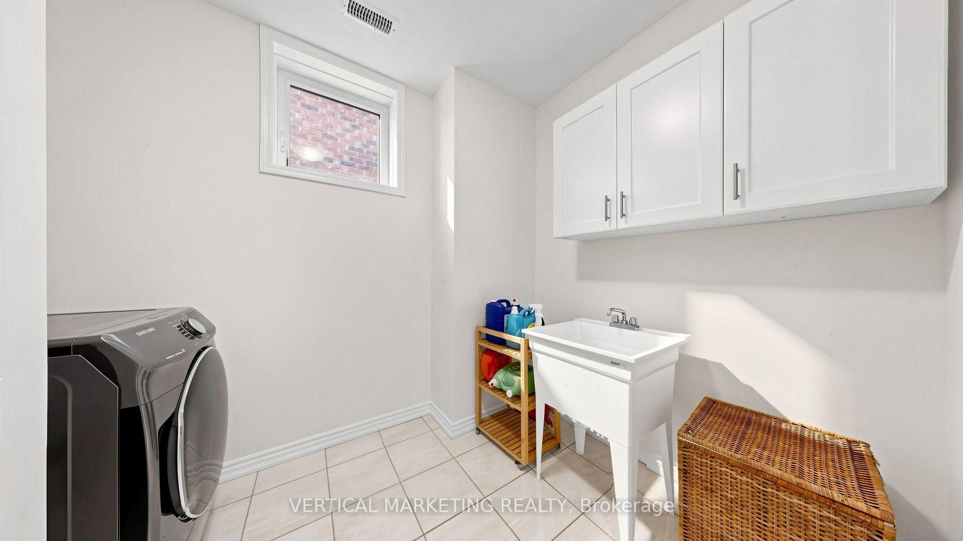 Photo 45 of 286 Valermo Drive, Etobicoke, Alderwood — HOMEH