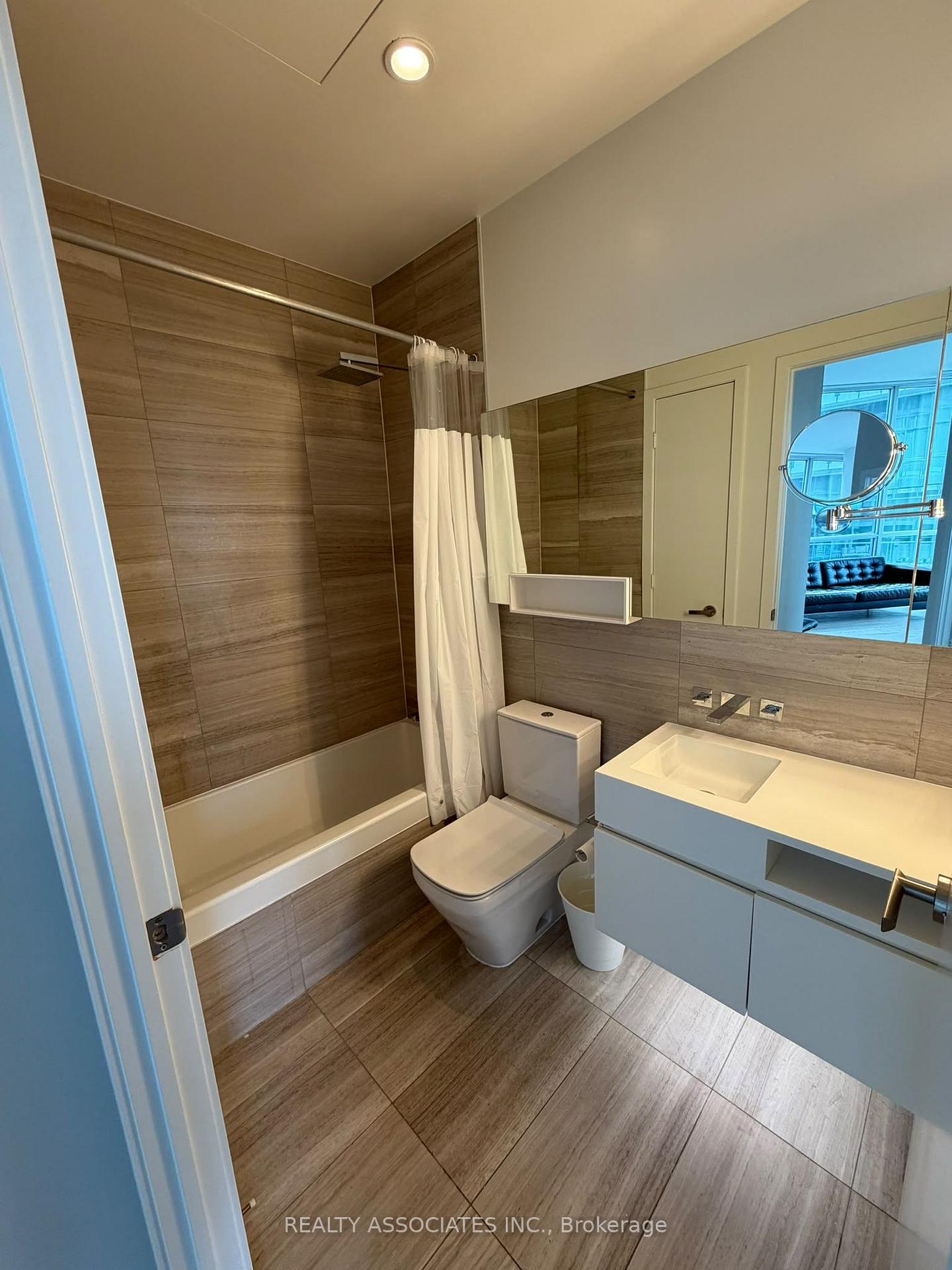 Photo 11 of Unit 5202, 45 Charles Street E, Toronto, Church-Yonge Corridor — HOMEH