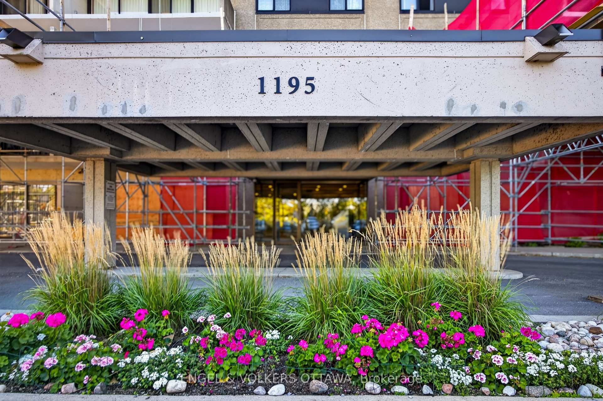 Photo of Unit 604, 1195 Richmond Road
