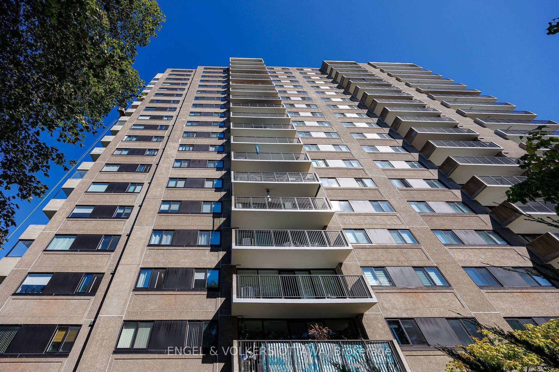 Photo 3 of Unit 604, 1195 Richmond Road, Ottawa, Woodroffe — HOMEH