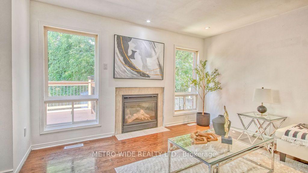 Photo 13 of 3706 Forest Bluff Crescent, Mississauga, Lisgar — HOMEH