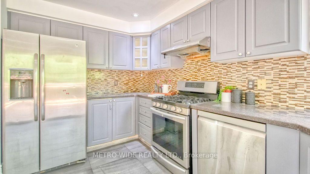 Photo 18 of 3706 Forest Bluff Crescent, Mississauga, Lisgar — HOMEH
