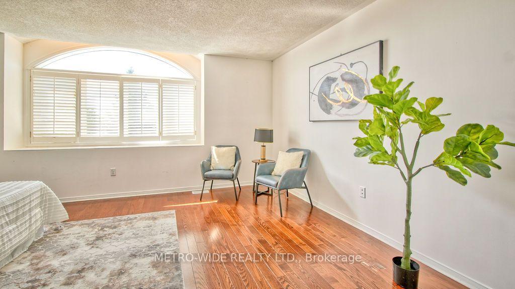 Photo 22 of 3706 Forest Bluff Crescent, Mississauga, Lisgar — HOMEH