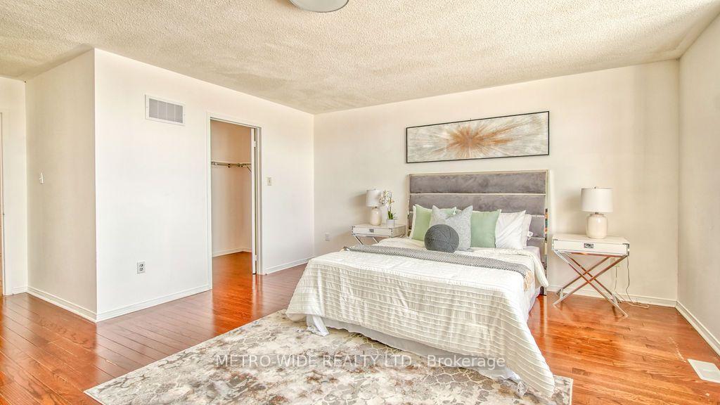 Photo 23 of 3706 Forest Bluff Crescent, Mississauga, Lisgar — HOMEH