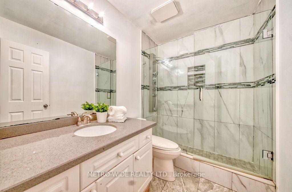 Photo 34 of 3706 Forest Bluff Crescent, Mississauga, Lisgar — HOMEH