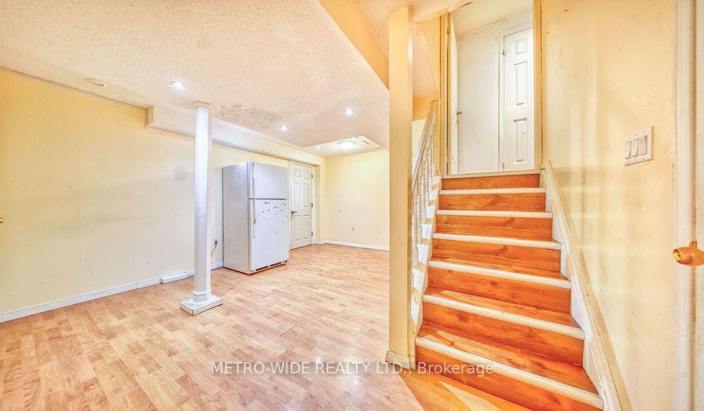 Photo 37 of 3706 Forest Bluff Crescent, Mississauga, Lisgar — HOMEH