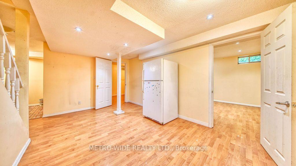 Photo 39 of 3706 Forest Bluff Crescent, Mississauga, Lisgar — HOMEH