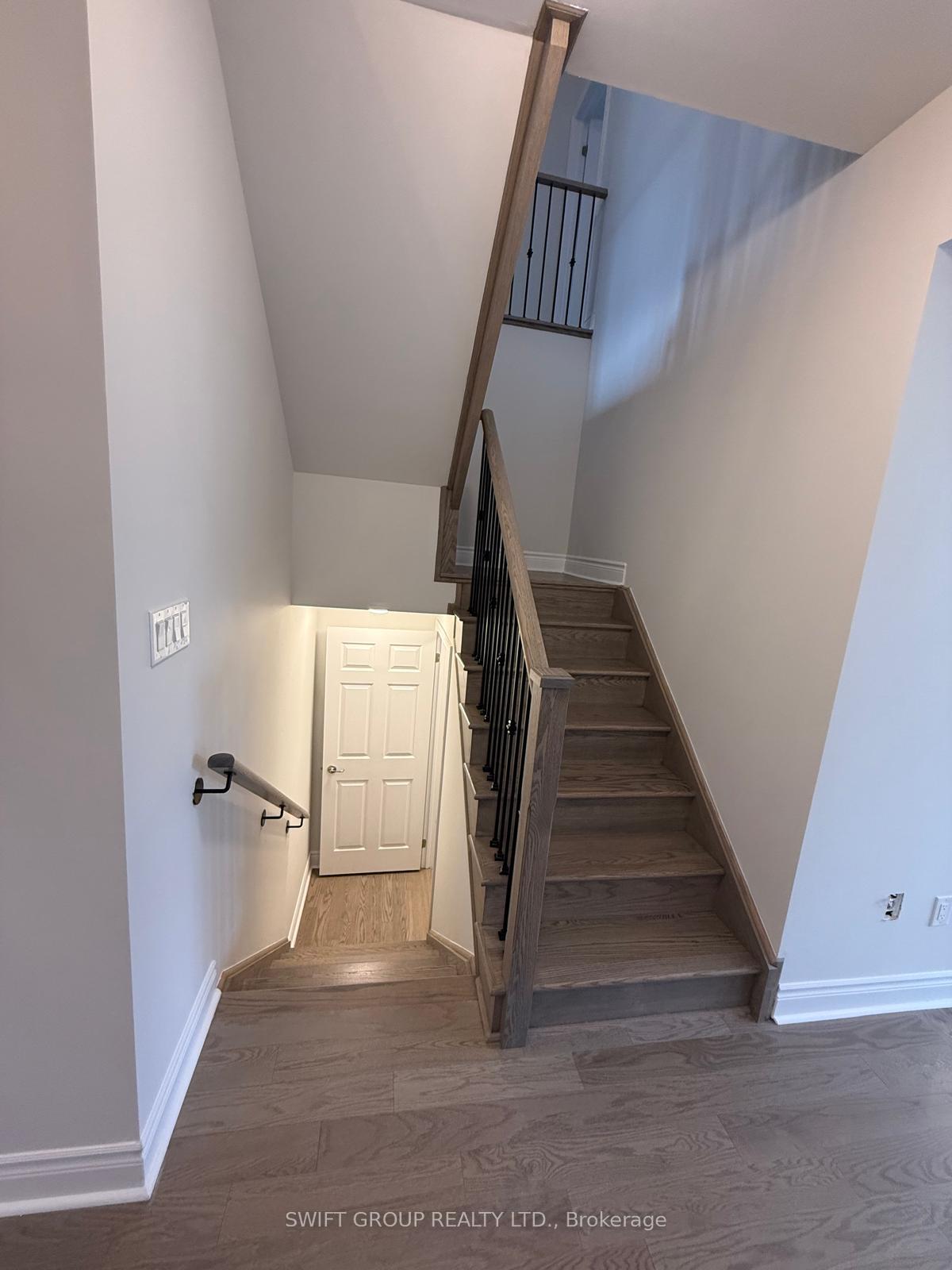 Photo 14 of 31 Keyworth Crescent, Brampton, Sandringham-Wellington North — HOMEH