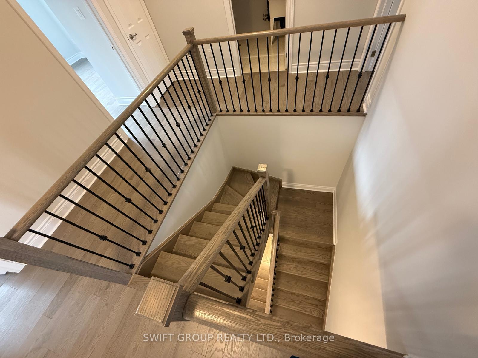 Photo 15 of 31 Keyworth Crescent, Brampton, Sandringham-Wellington North — HOMEH