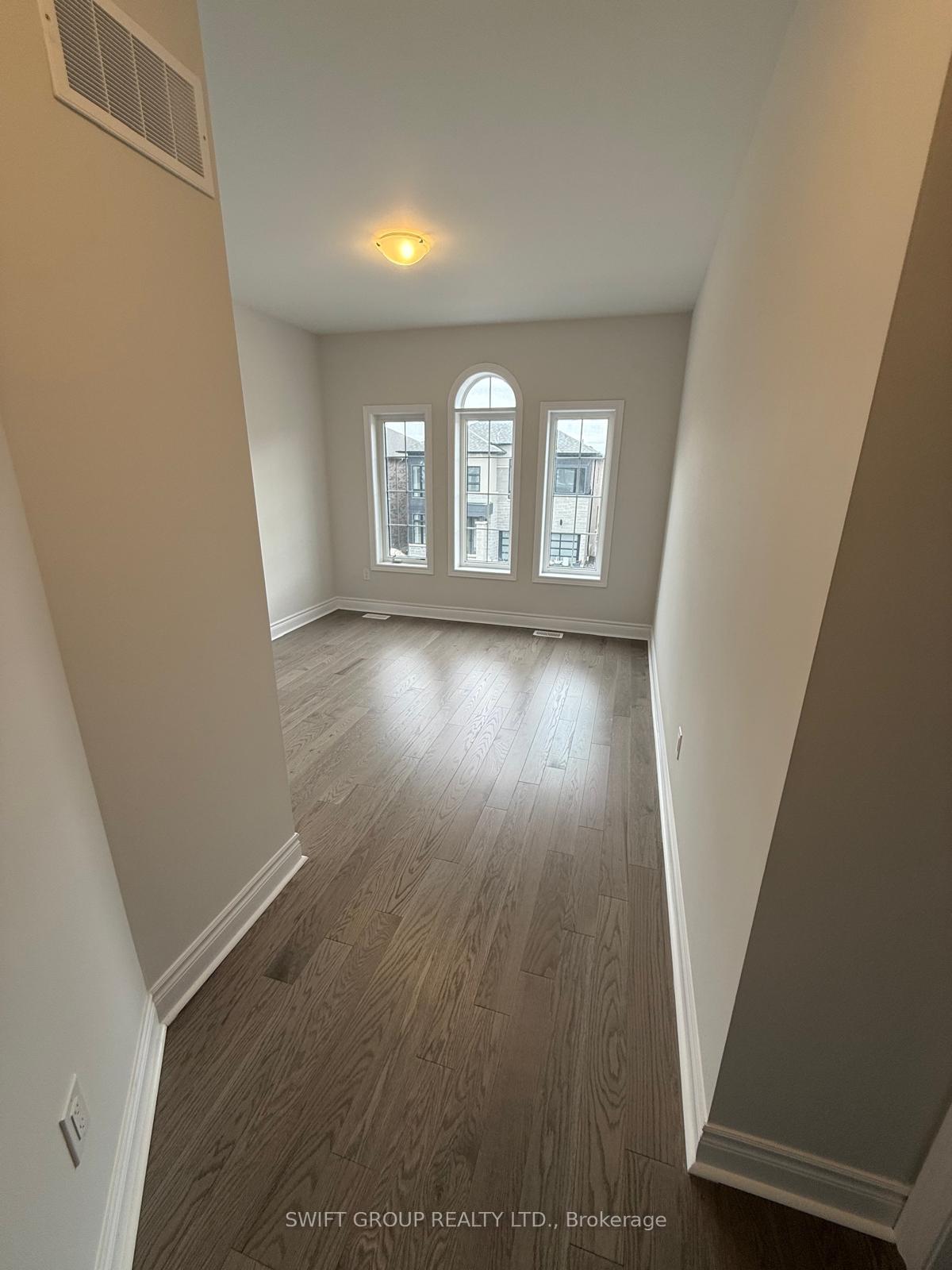 Photo 26 of 31 Keyworth Crescent, Brampton, Sandringham-Wellington North — HOMEH