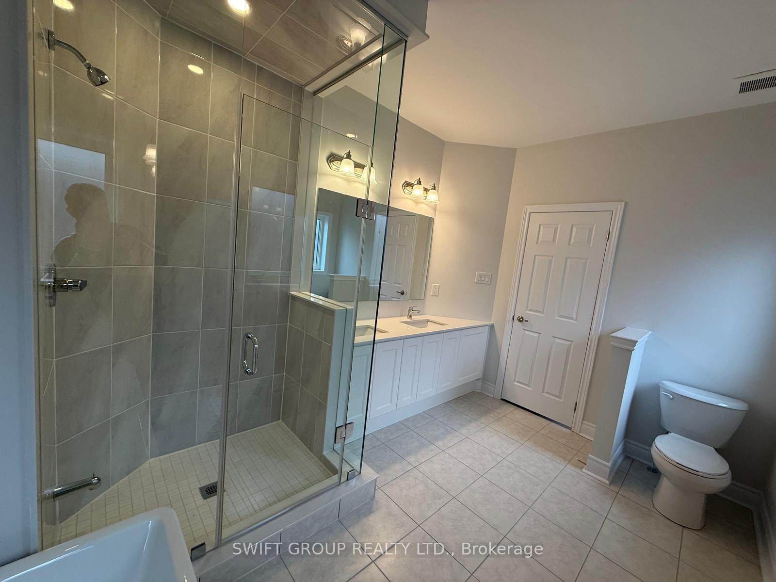 Photo 29 of 31 Keyworth Crescent, Brampton, Sandringham-Wellington North — HOMEH