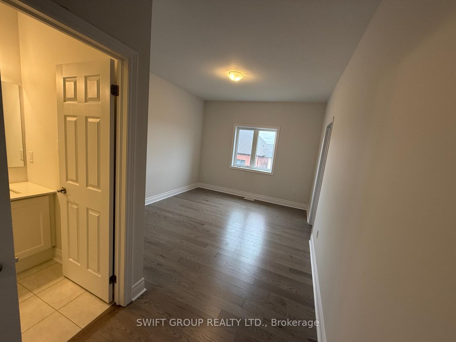 Photo 34 of 31 Keyworth Crescent, Brampton, Sandringham-Wellington North — HOMEH