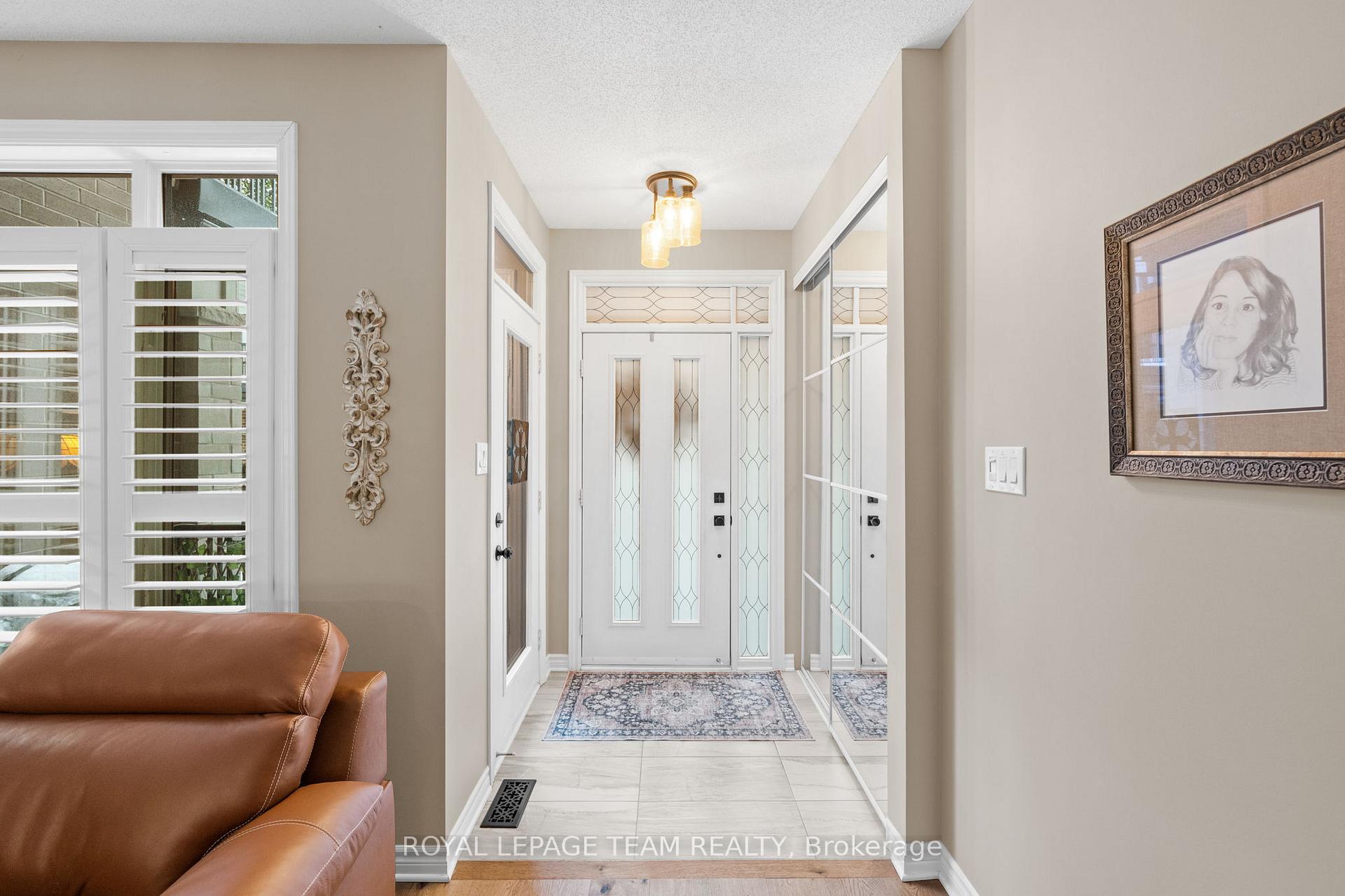 Photo 7 of 298 Pembina Private, Ottawa, Riverside South/Gloucester Glen — HOMEH