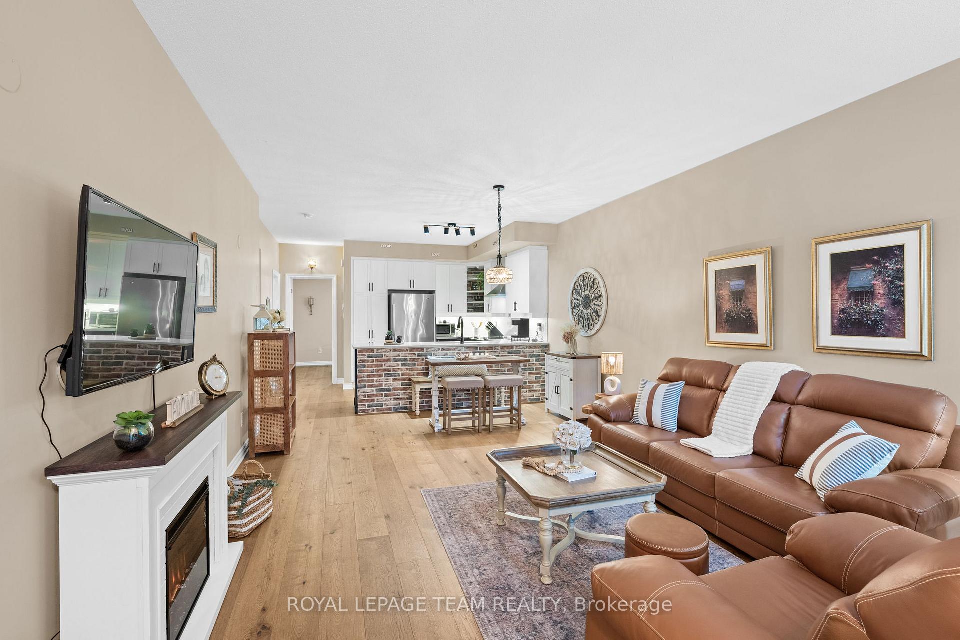 Photo 8 of 298 Pembina Private, Ottawa, Riverside South/Gloucester Glen — HOMEH