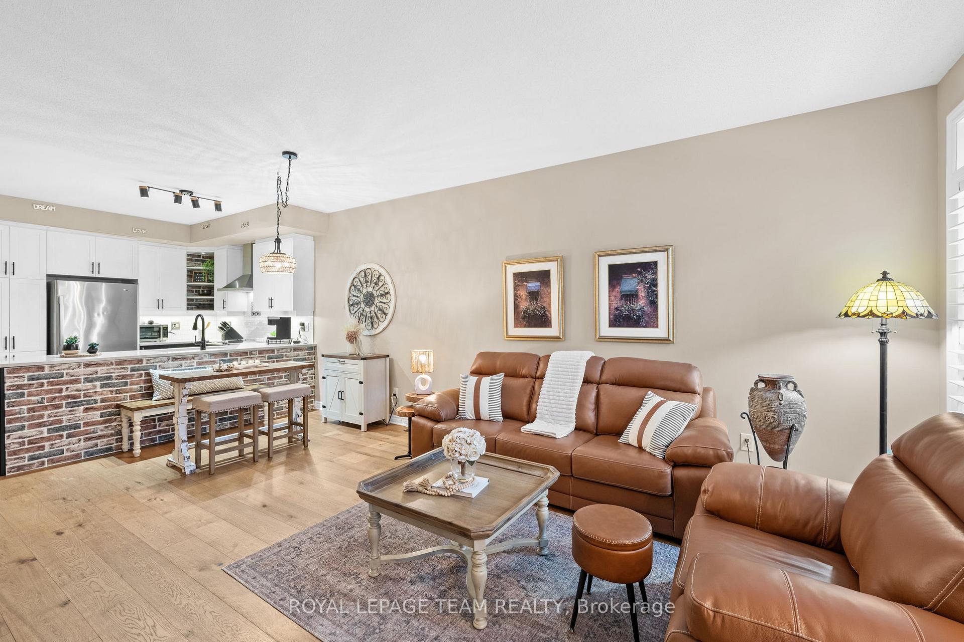Photo 9 of 298 Pembina Private, Ottawa, Riverside South/Gloucester Glen — HOMEH