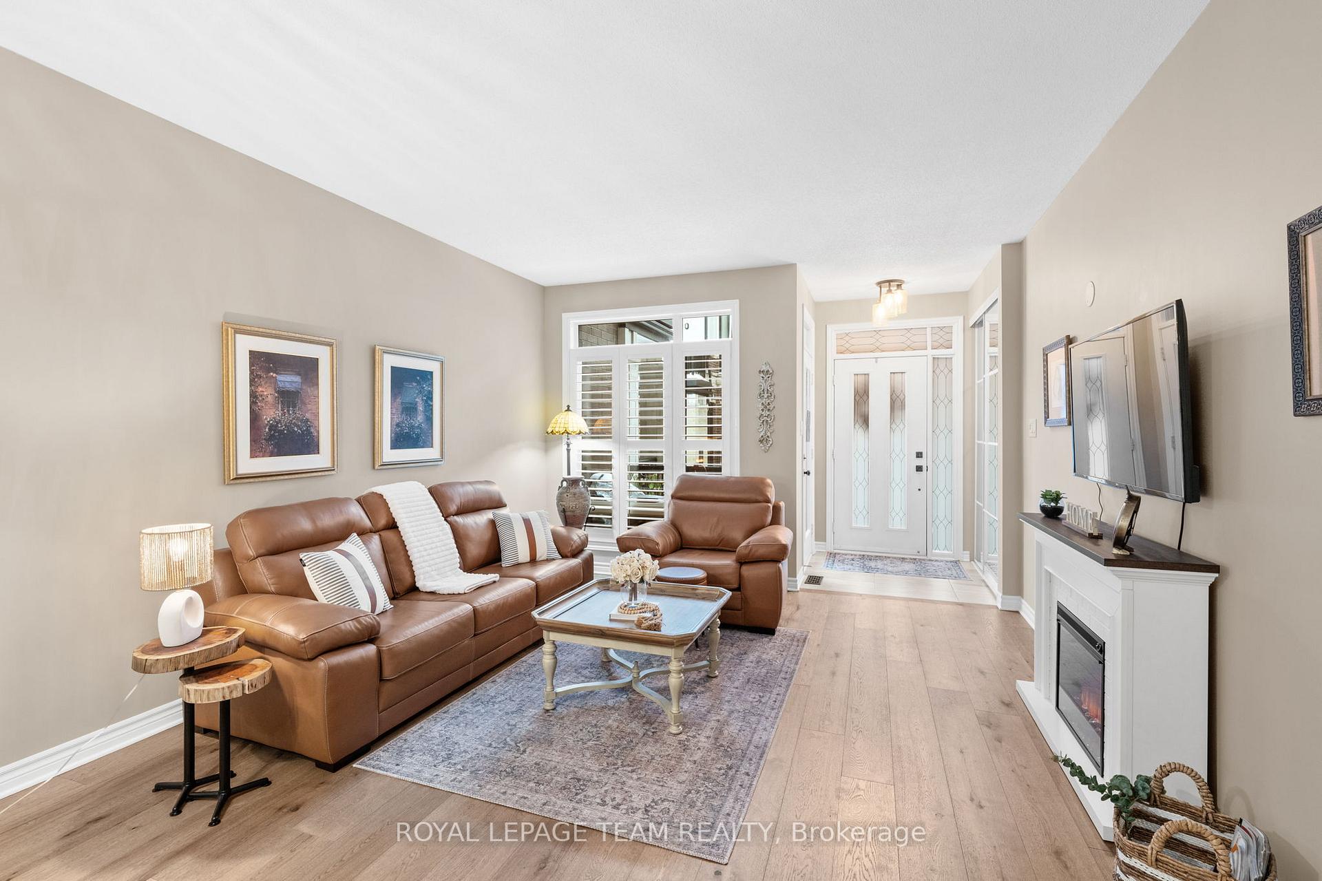 Photo 12 of 298 Pembina Private, Ottawa, Riverside South/Gloucester Glen — HOMEH