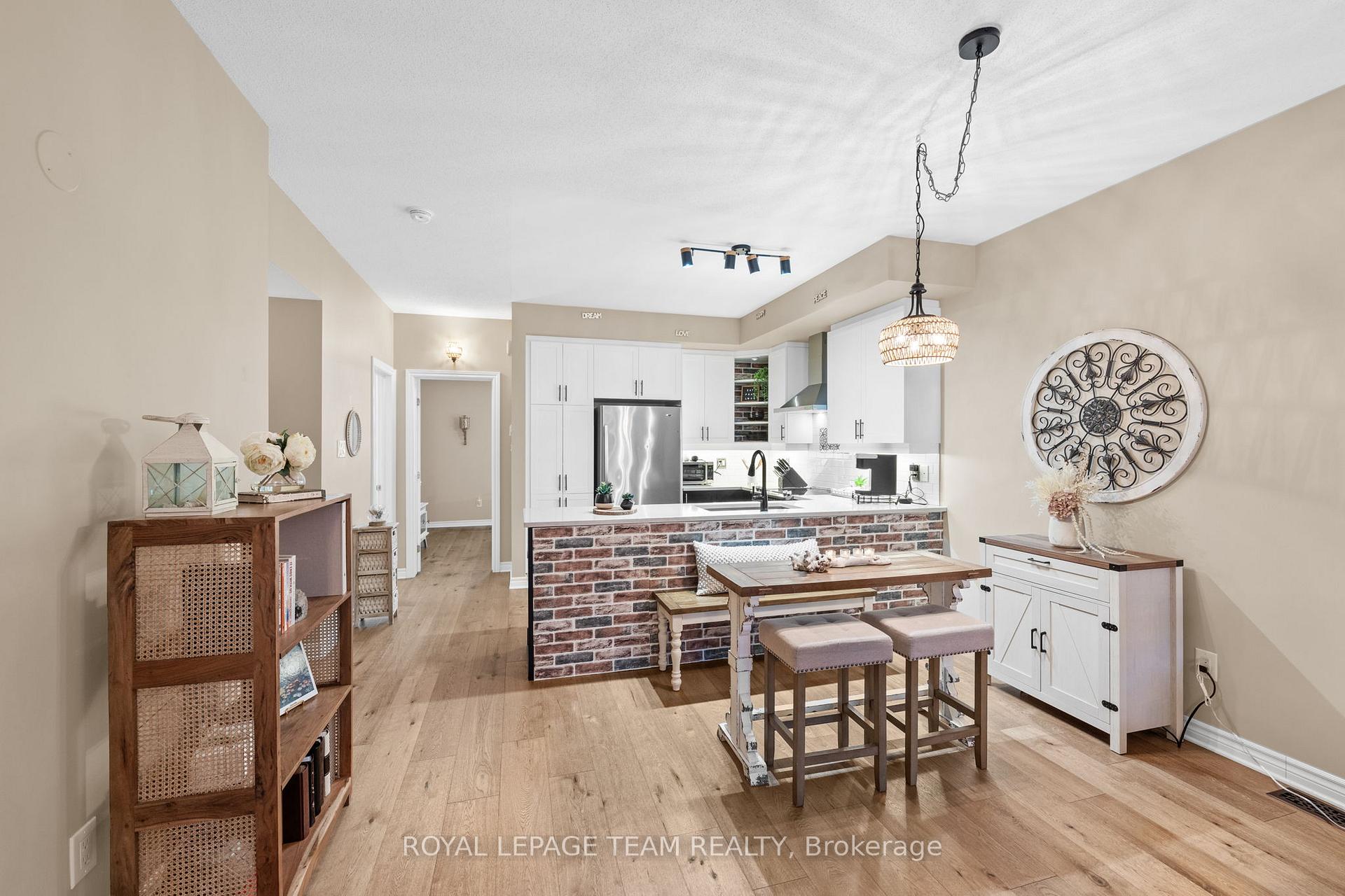 Photo 13 of 298 Pembina Private, Ottawa, Riverside South/Gloucester Glen — HOMEH