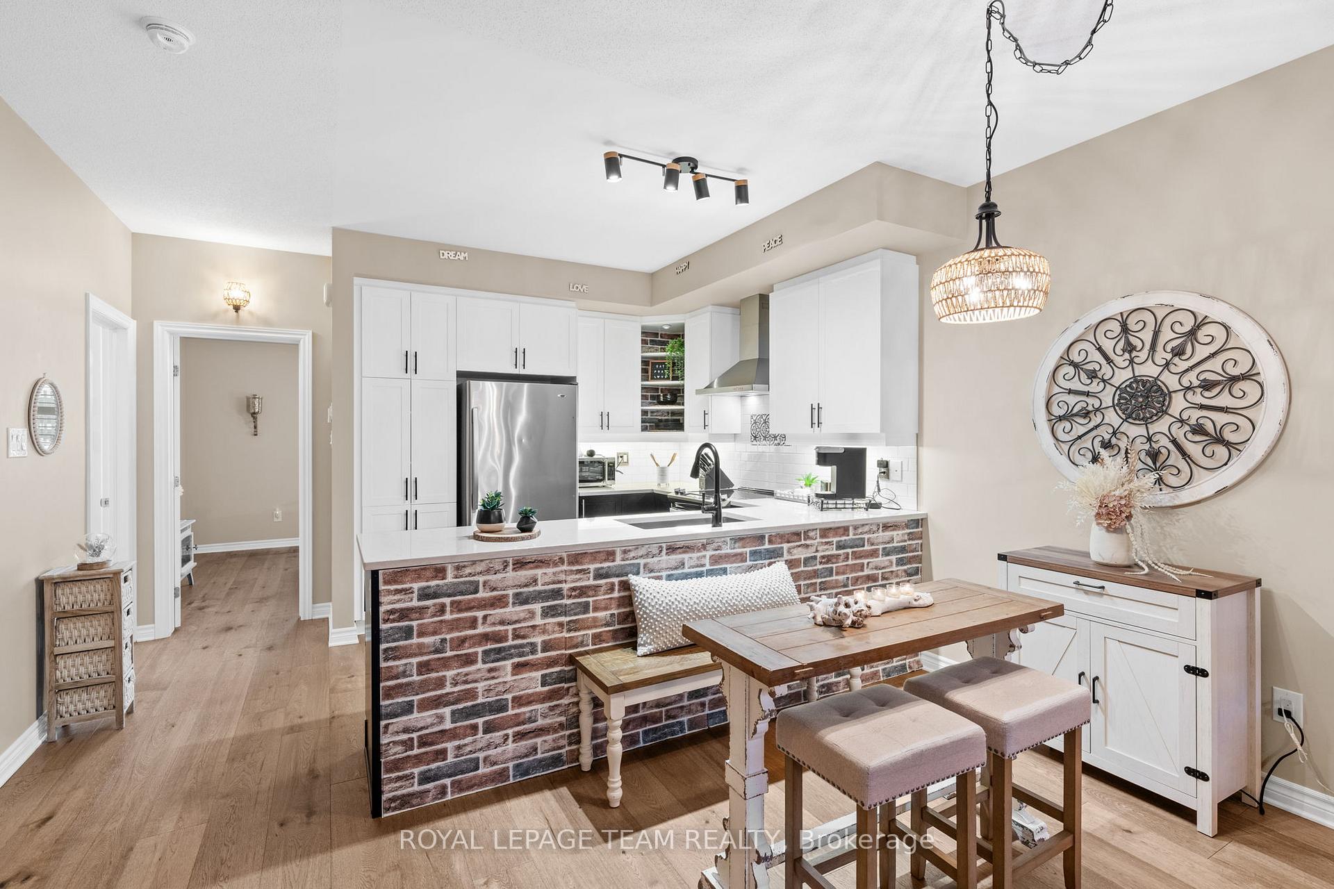 Photo 14 of 298 Pembina Private, Ottawa, Riverside South/Gloucester Glen — HOMEH