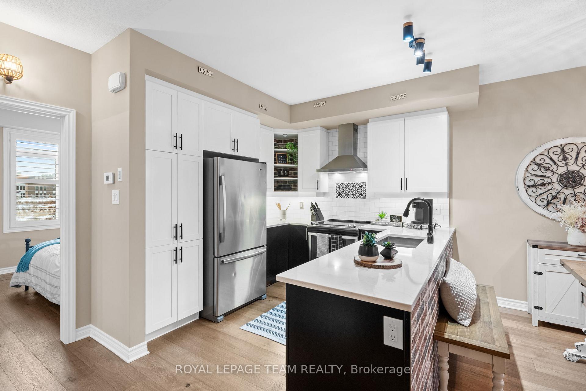 Photo 16 of 298 Pembina Private, Ottawa, Riverside South/Gloucester Glen — HOMEH