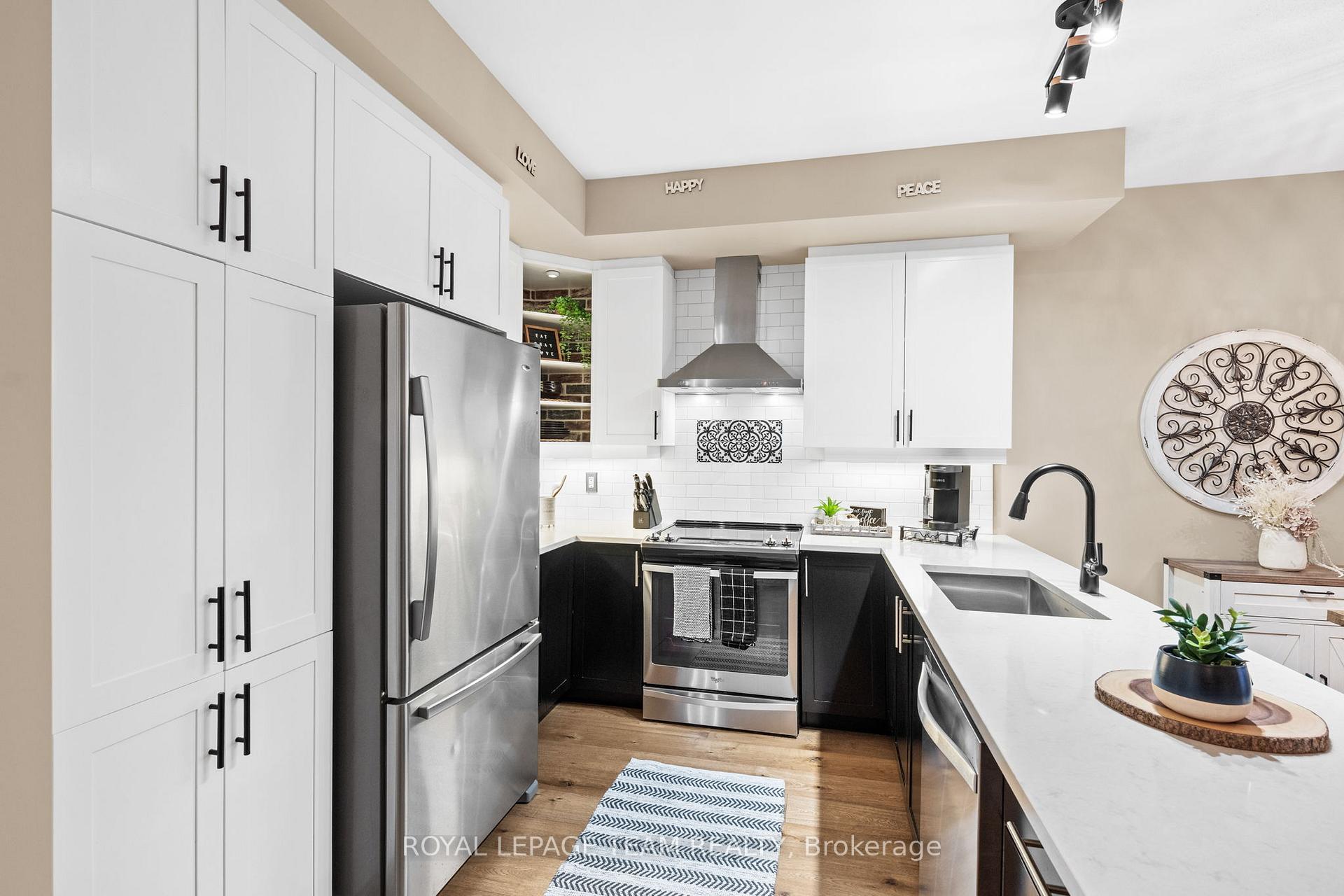 Photo 17 of 298 Pembina Private, Ottawa, Riverside South/Gloucester Glen — HOMEH