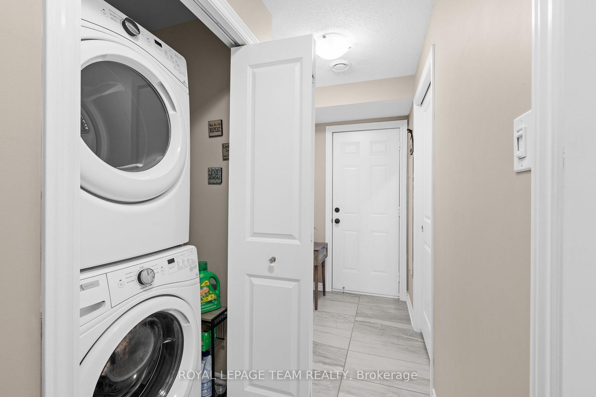 Photo 32 of 298 Pembina Private, Ottawa, Riverside South/Gloucester Glen — HOMEH