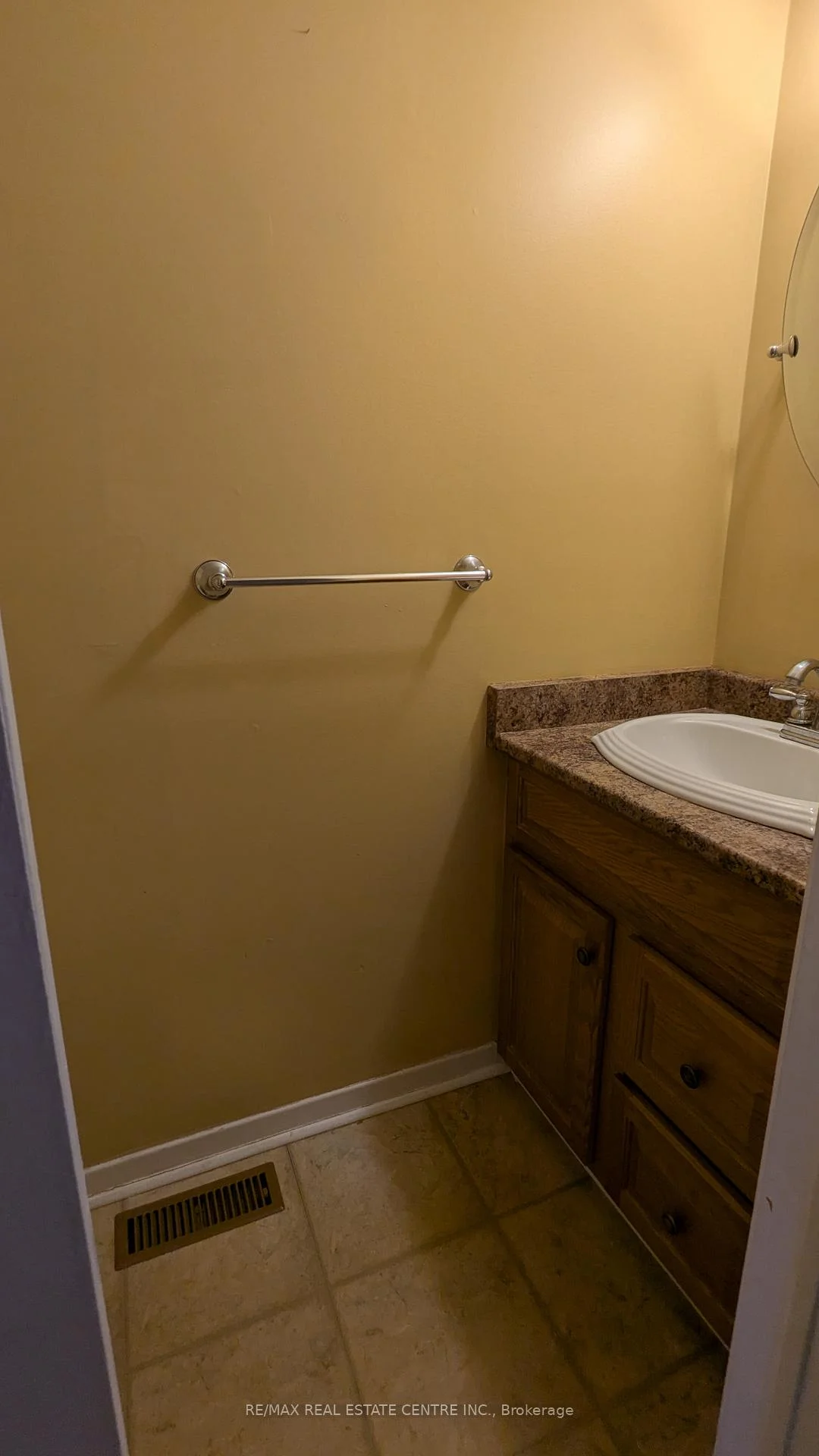Photo 7 of 1537 Cuthbert Avenue, Mississauga, East Credit — HOMEH
